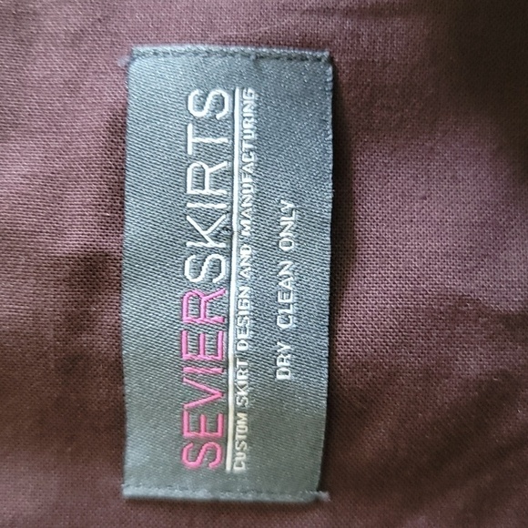 Sevier Skirts | Brown Skirt with Colorful Embroidery - Picture 4 of 4